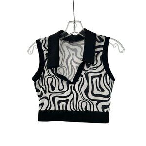 Shein Women's Crop Top V-Neck Collared Black/White Size Medium Sleeveless